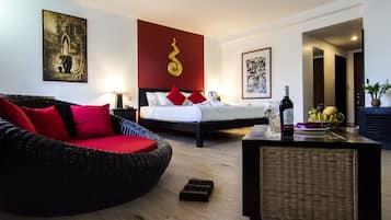 Honeymoon Suite