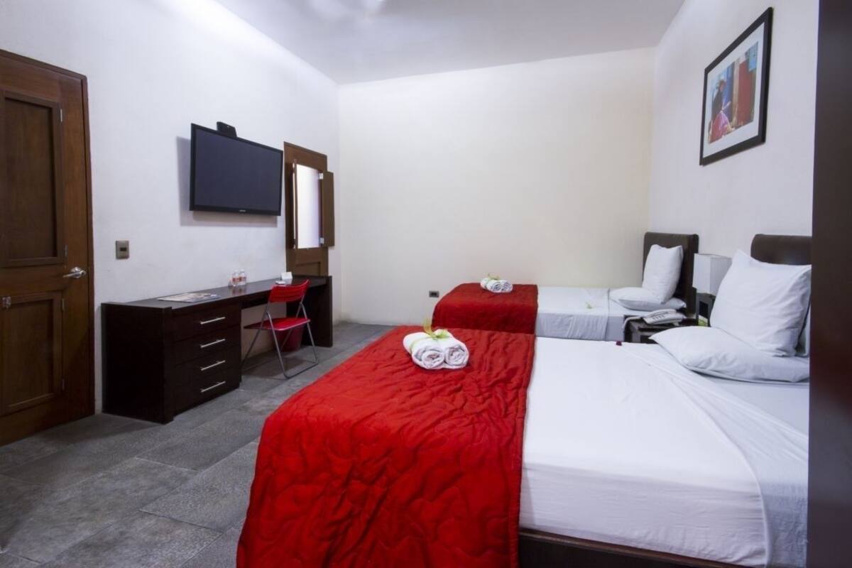 Deluxe Double Room | Down duvets, in-room safe, desk, free WiFi