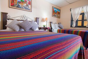 Chambre Double Standard | Coffres-forts dans les chambres, décoration personnalisée