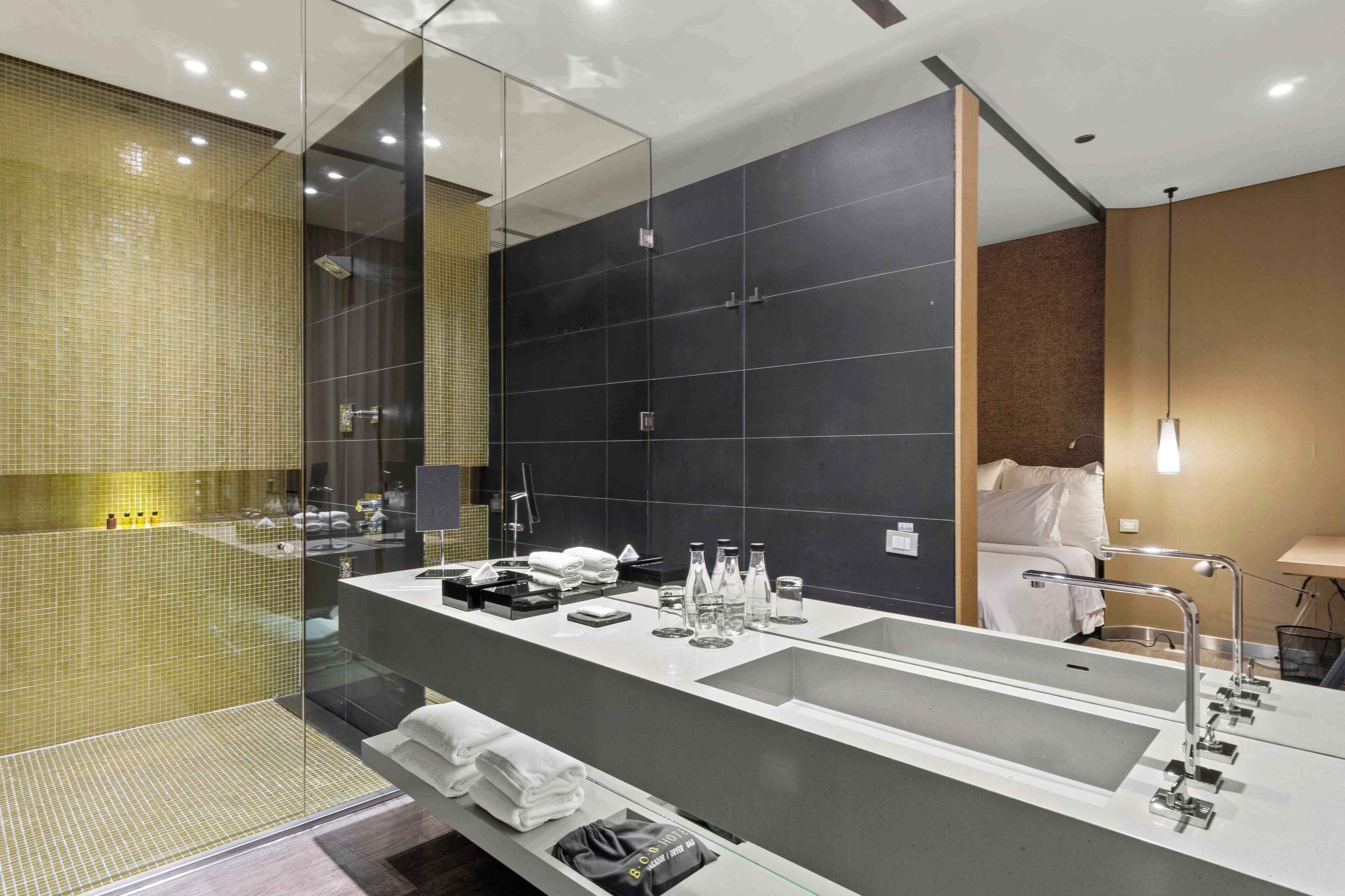 premium room | bathroom | shower, hydromassage showerhead, hair dryer, bathrobes