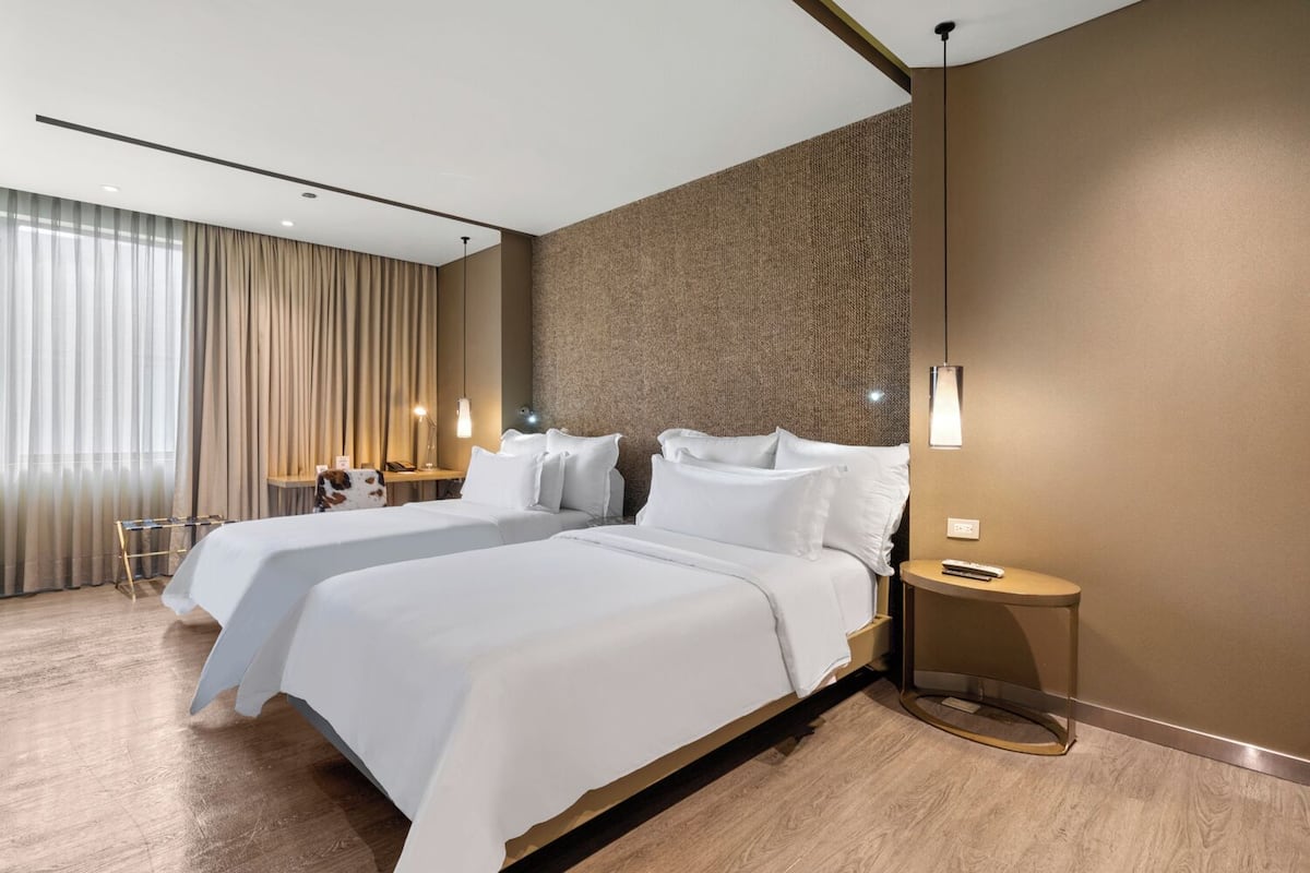 Superior Twin Room | 1 bedroom, hypo-allergenic bedding, minibar, in-room safe