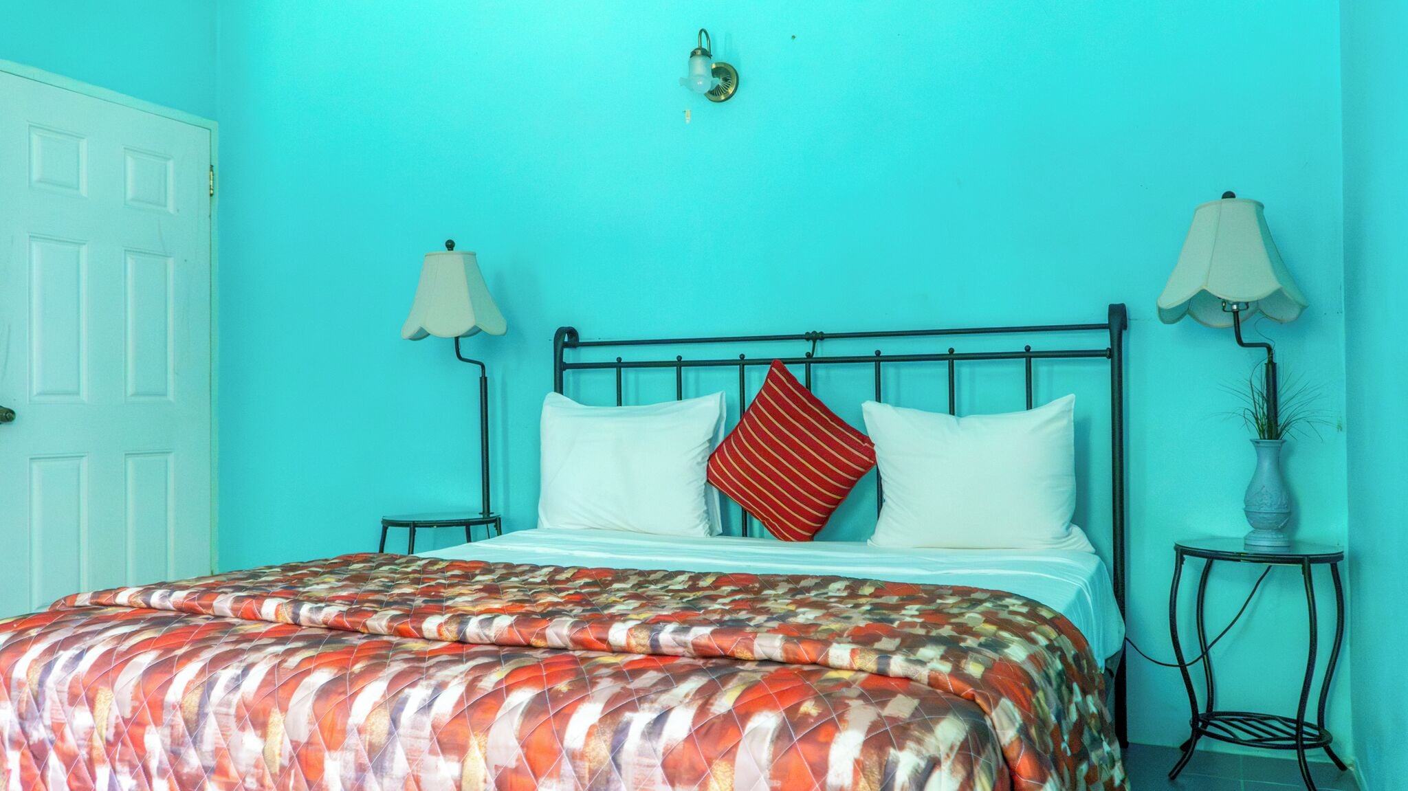 Apartment, 1 Bedroom | In-room safe, desk, laptop workspace, iron/ironing board