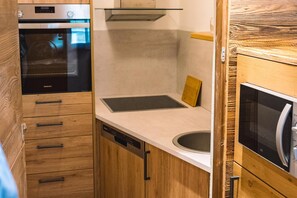 Apartemen Comfort, balkon, pemandangan gunung | Brankas dan Wi-Fi gratis