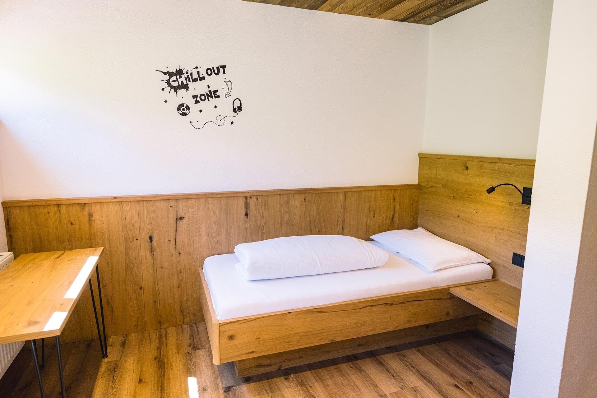 Familienapartment, Balkon, Bergblick | Zimmersafe, Schreibtisch, kostenloses WLAN, Bettwäsche
