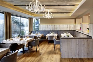 Breakfast and dinner served - Hotel Bergkranz (Mieders)