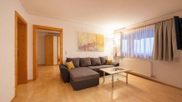 In-room safe, free WiFi