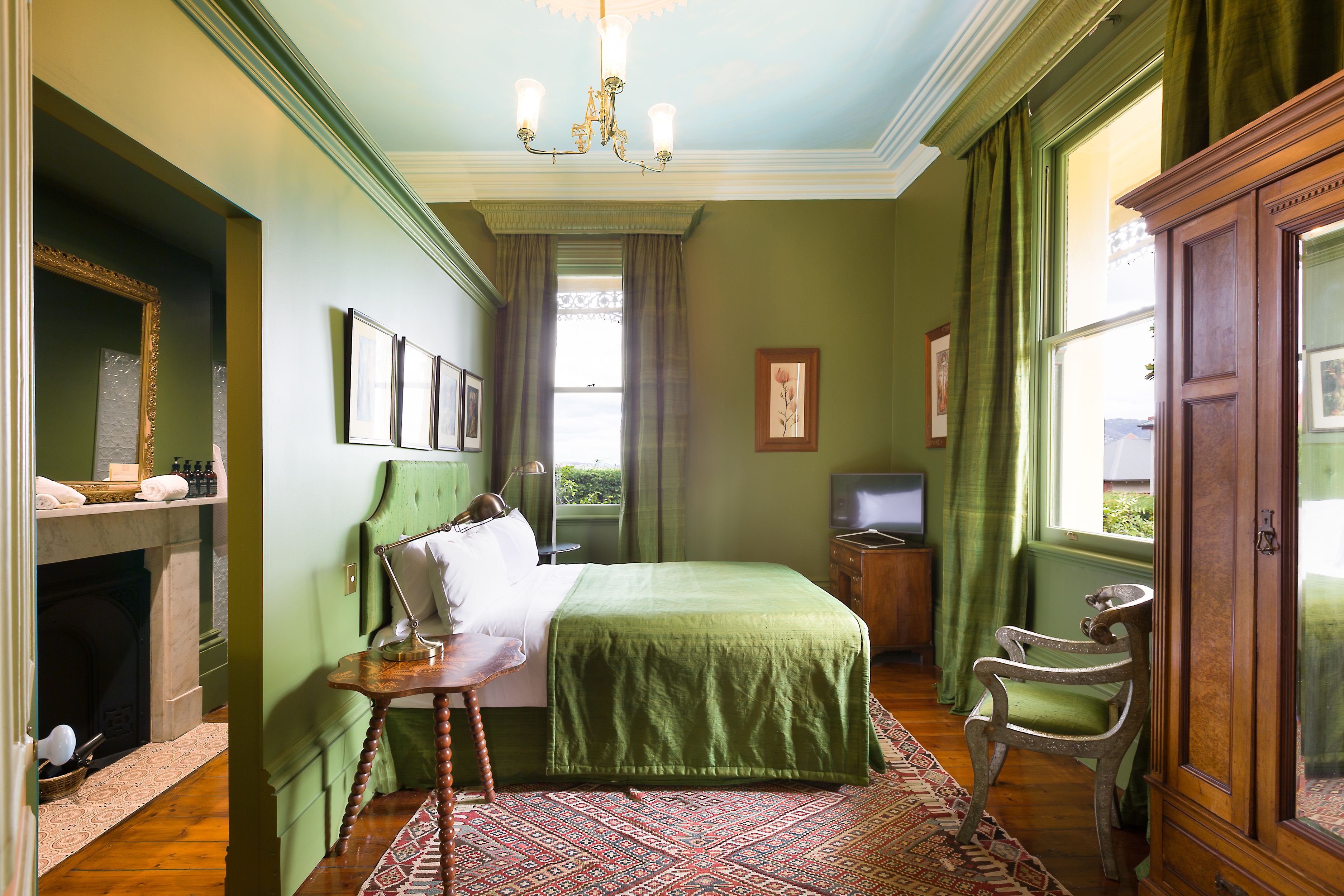 The Corinda Collection — image 6