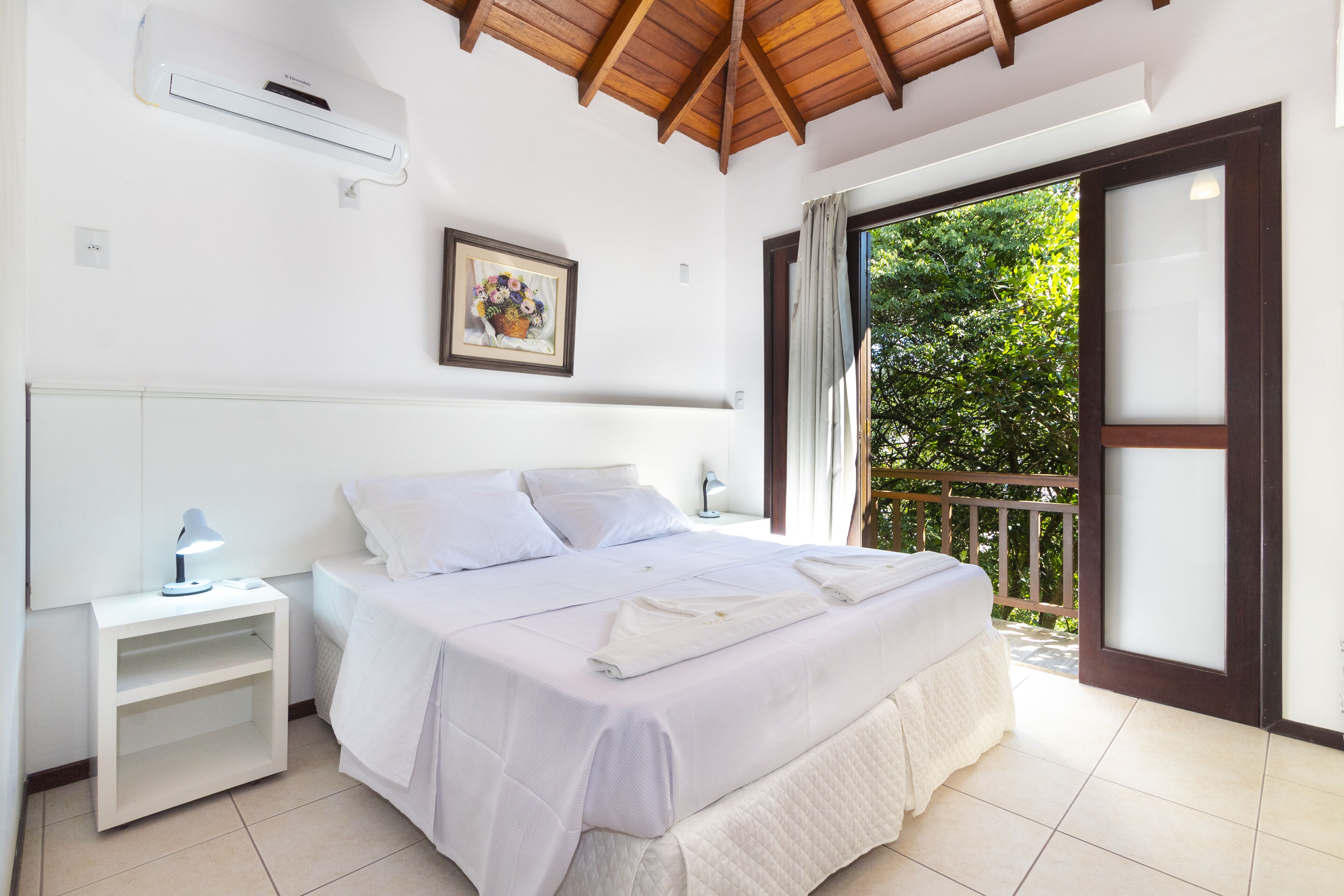 1 dormitorio, colchones con acolchado adicional, caja fuerte