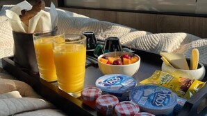 In-room dining - Hôtel les 4 éléments (Palavas-les-Flots)