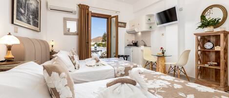 Studio fĂŒr 3 Personen | Hochwertige Bettwaren, Daunenbettdecken