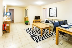 Apartment, 2 Bedrooms | Living area