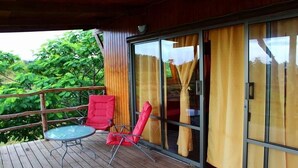 Superior Bungalow No Daily Services | Terrace/patio
