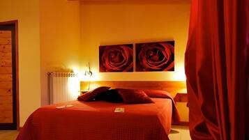 Minibaari, tallelokero huoneessa, pimennysverhot, ilmainen Wi-Fi