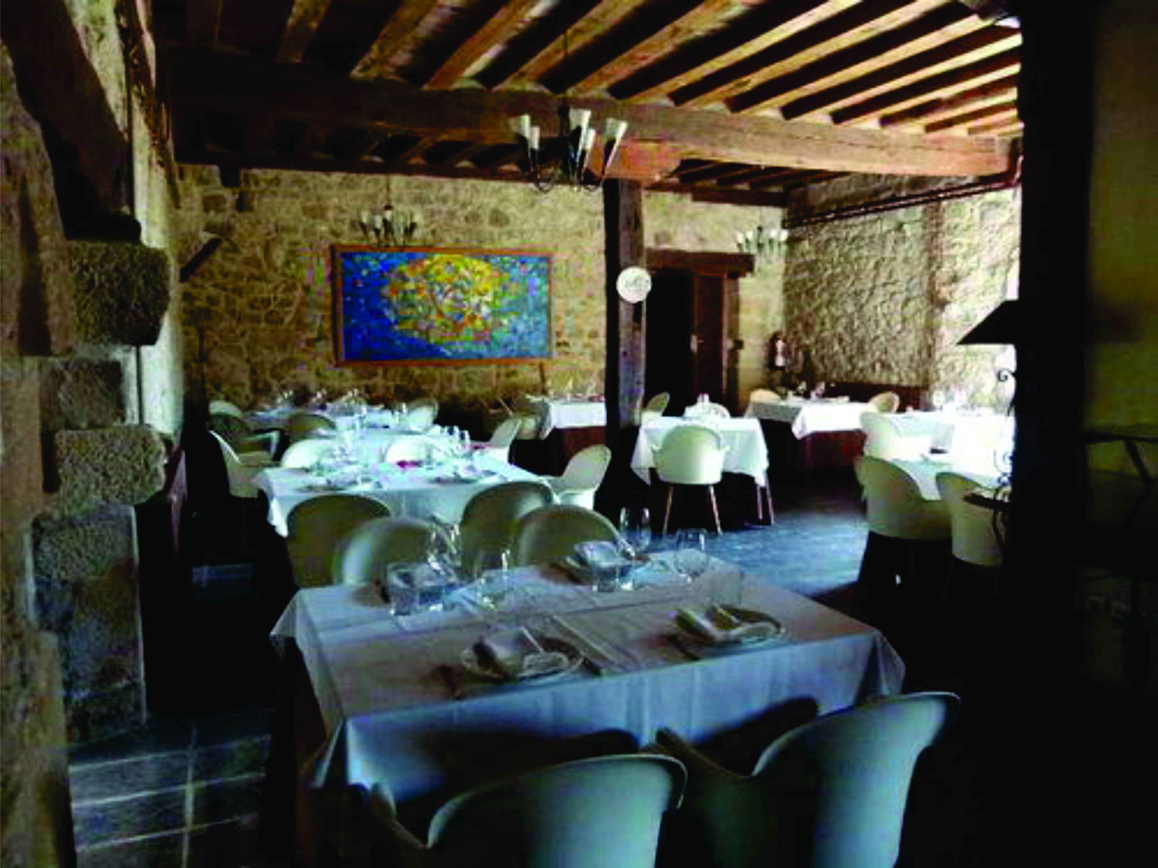 breakfast, lunch, dinner served; local cuisine, al fresco dining