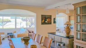 Flat-screen TV - Hôtel Villa Maya – Golfe de Saint-Tropez (Gassin)