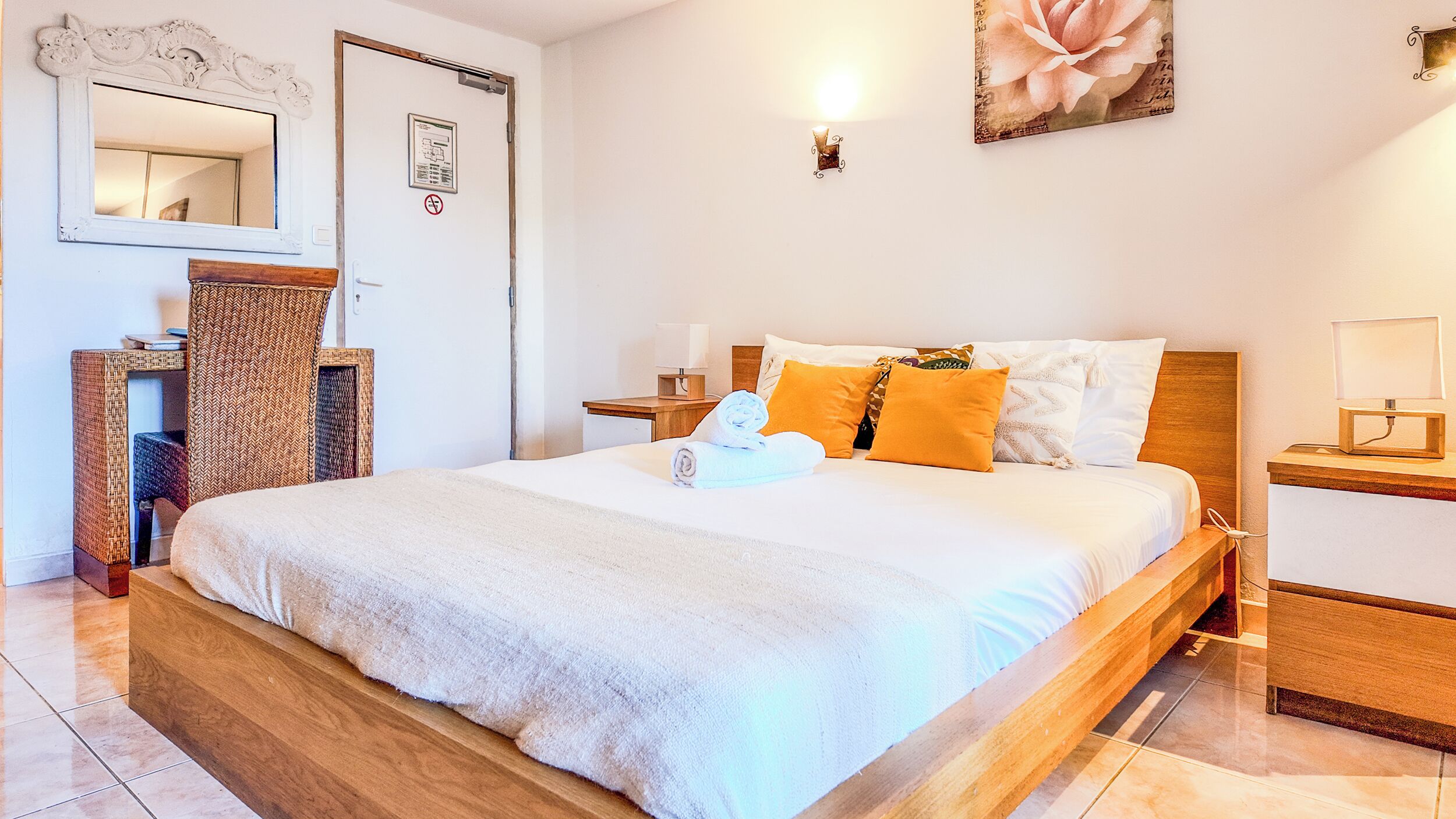 Superior Studio, 1 Bedroom, Refrigerator & Microwave, Garden Area