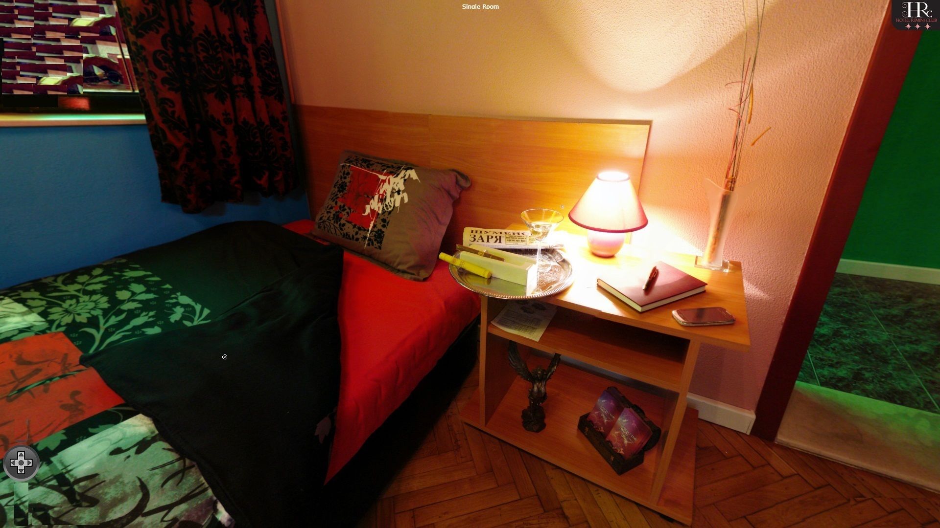 basic single room | 2 bedrooms, down duvets, memory-foam beds, minibar