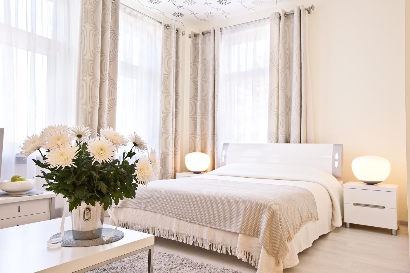 Minibar, pengeskab på værelset, individuelt design, lydisolering