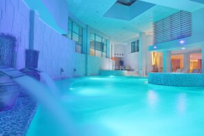 Indoor pool, pool loungers