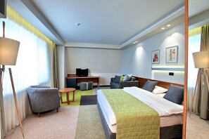 高级房 | 高档床上用品、羽绒被、记忆海绵床垫、迷你吧