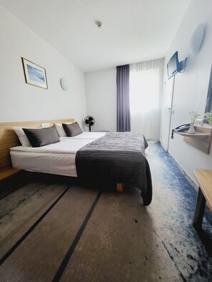 Double Room | Desk, soundproofing, free cots/infant beds, free WiFi - Green Vilnius Hotel (Vilnius)