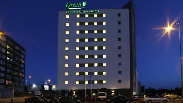 A hotel named 'Green Vilnius Hotel Viesbutis' with multiple floors and a modern design. - Green Vilnius Hotel (Vilnius)