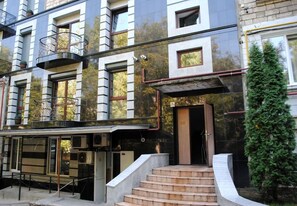 Exterior - Prestige Hotel (Chisinau)