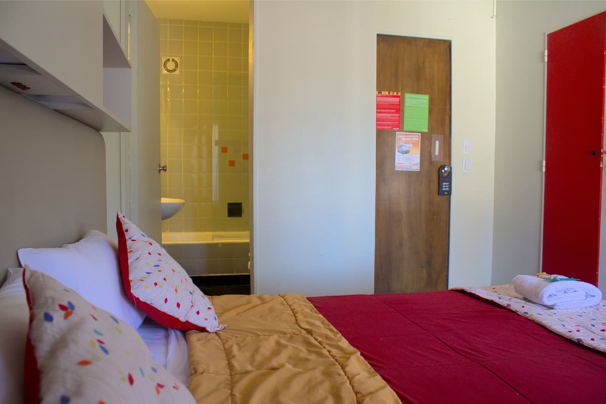 Chambre Double Supérieure, 1 grand lit
