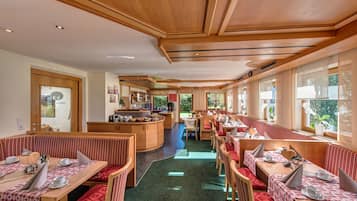 Daily buffet breakfast (EUR 15 per person)