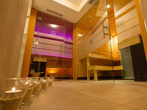 Sauna, Massageanwendungen