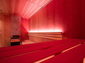 Sauna, massages