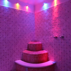 Sauna, hot tub, Turkish bath/hammam, body treatments, body wraps