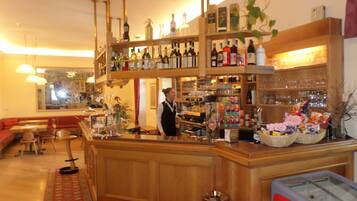 Bar (in der Unterkunft)