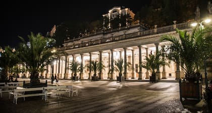 Ontario Hotel Garni
