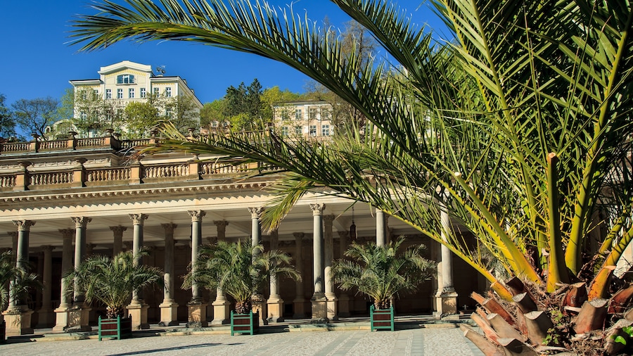 Ontario Hotel Garni