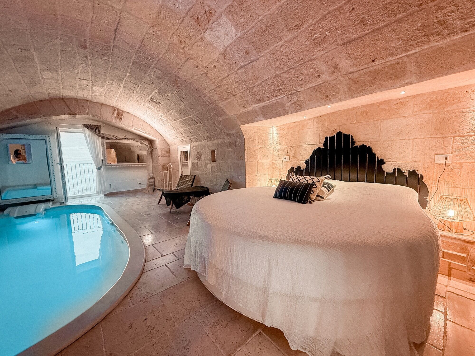 Luxury Suite, Private Pool, Sea View | Premium bedding, down comforters, memory foam beds, minibar