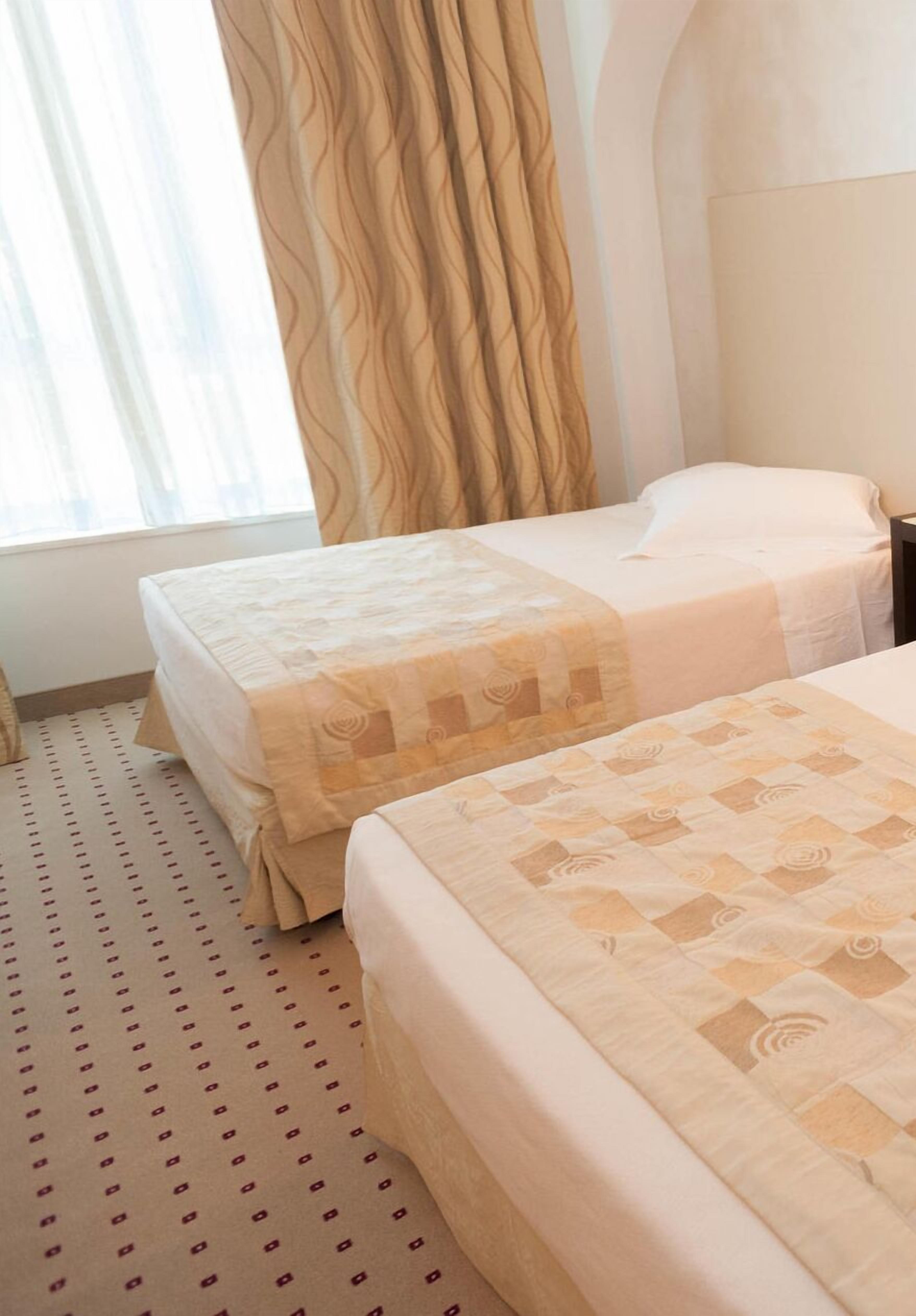 premium bedding, in-room safe, desk, soundproofing