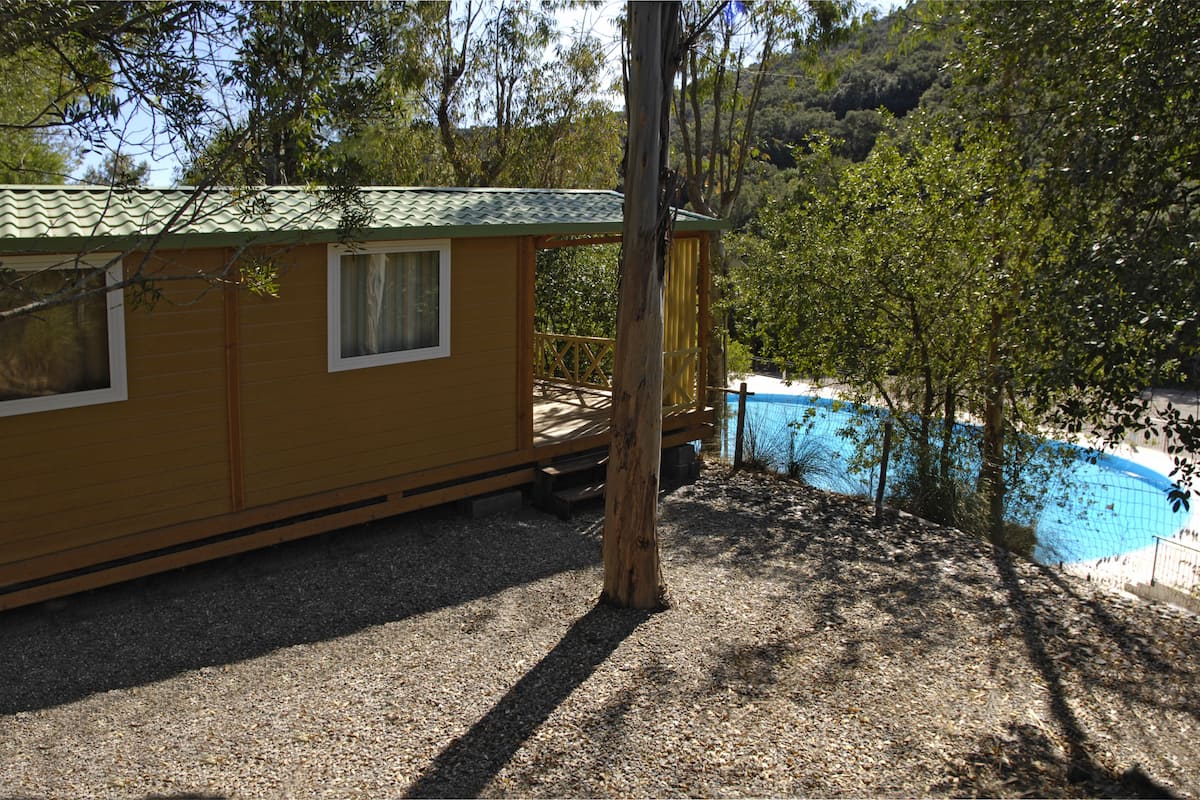 Bungalow (4 People)