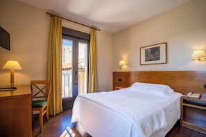 Décoration personnalisée, bureau, rideaux occultants, Wi-Fi gratuit