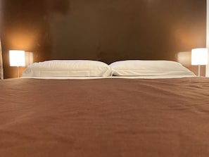 Small Double/Twin Room | Bettwäsche aus ägyptischer Baumwolle, Zimmersafe, individuell dekoriert
