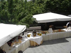 Espace de banquet à l’extérieur