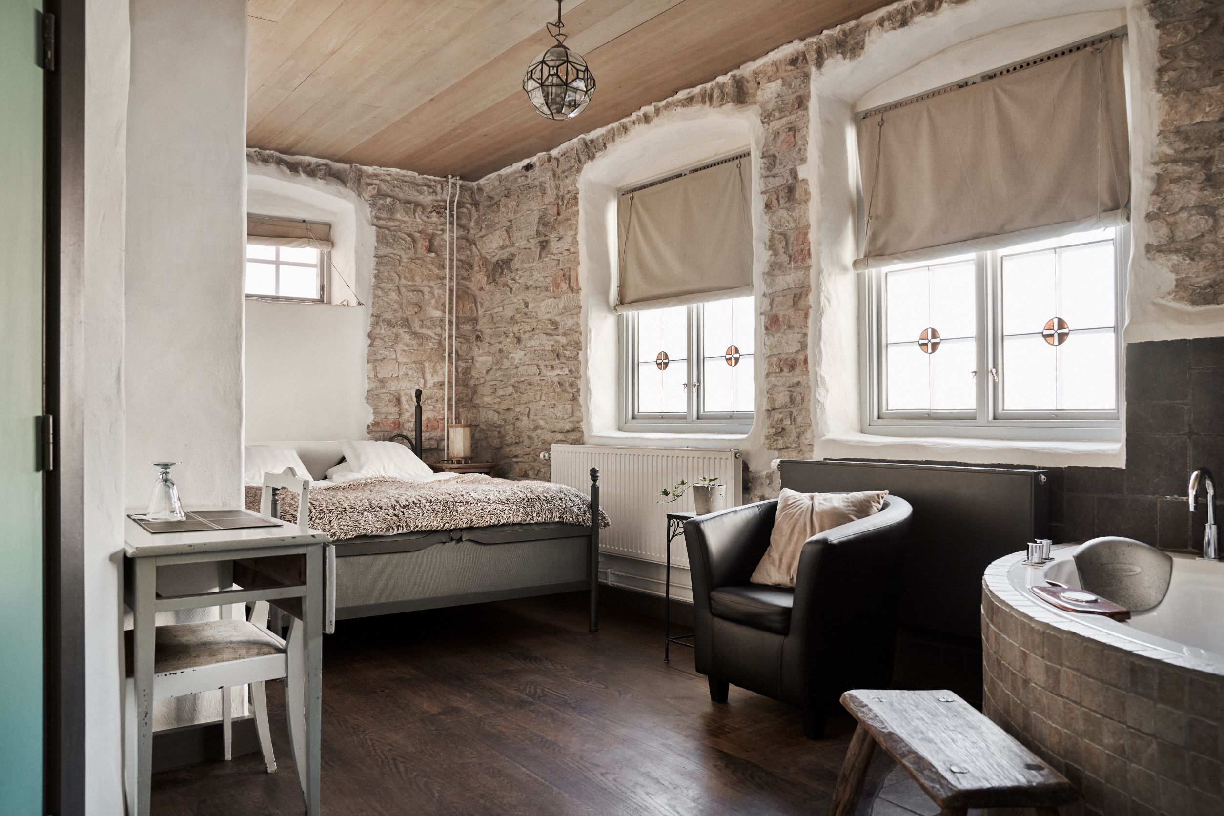 deluxe double room | premium bedding, minibar, in-room safe, individually decorated