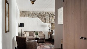 Uklassifisert bilde, 4 av 48, knapp