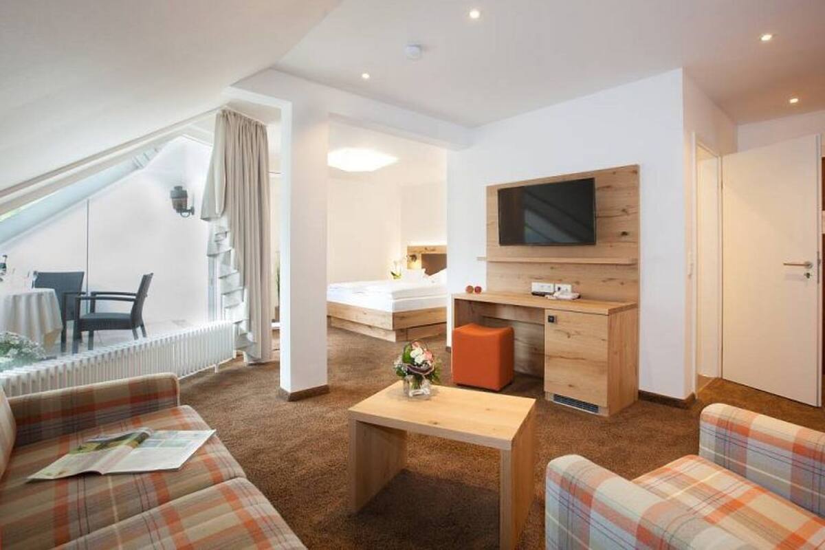 In-room safe, desk, blackout drapes, WiFi (free)