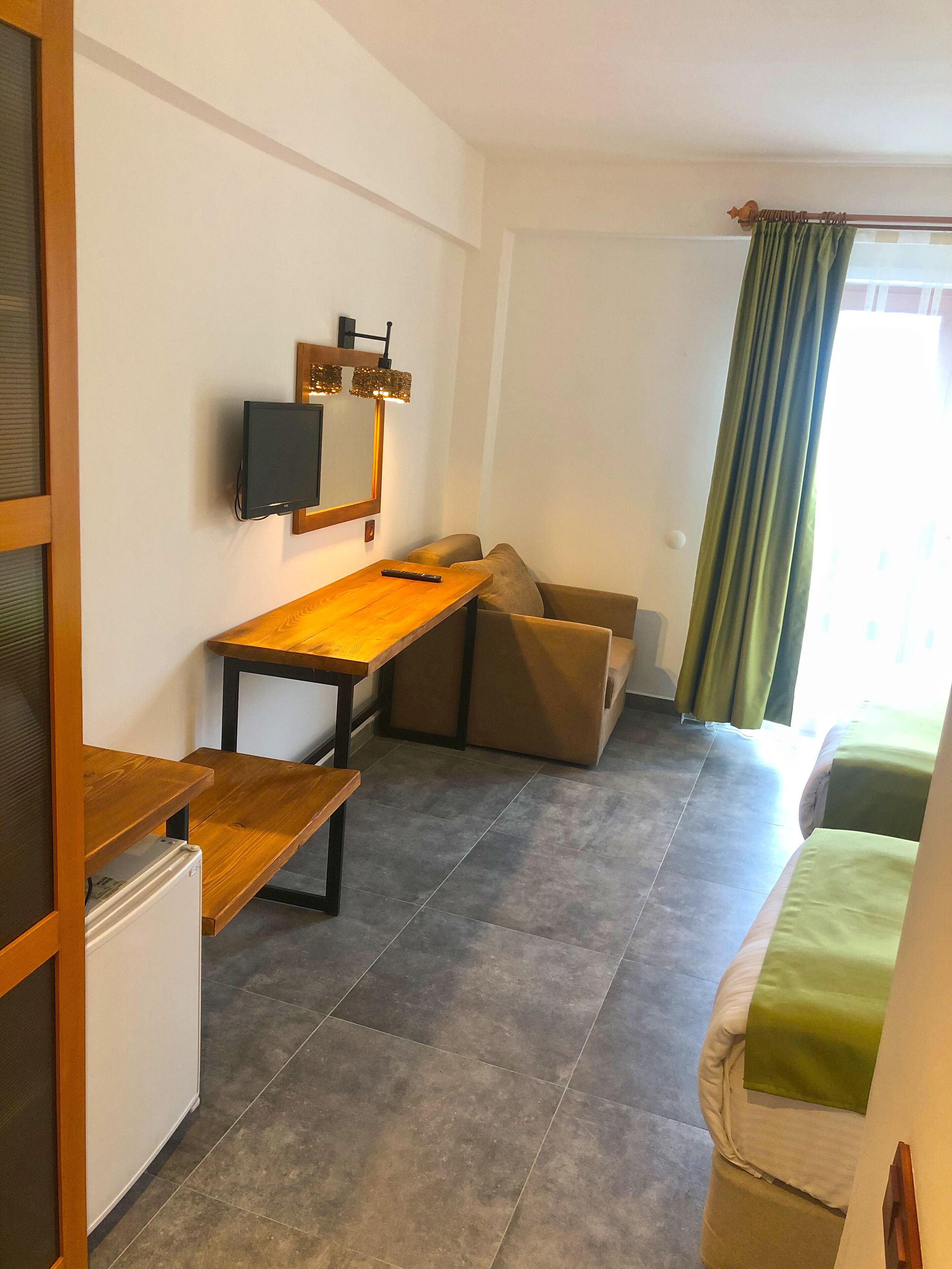 standard triple room | in-room safe, free wifi, bed sheets, wheelchair access