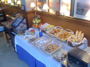 Buffet - Hotel Azar (Plasencia)