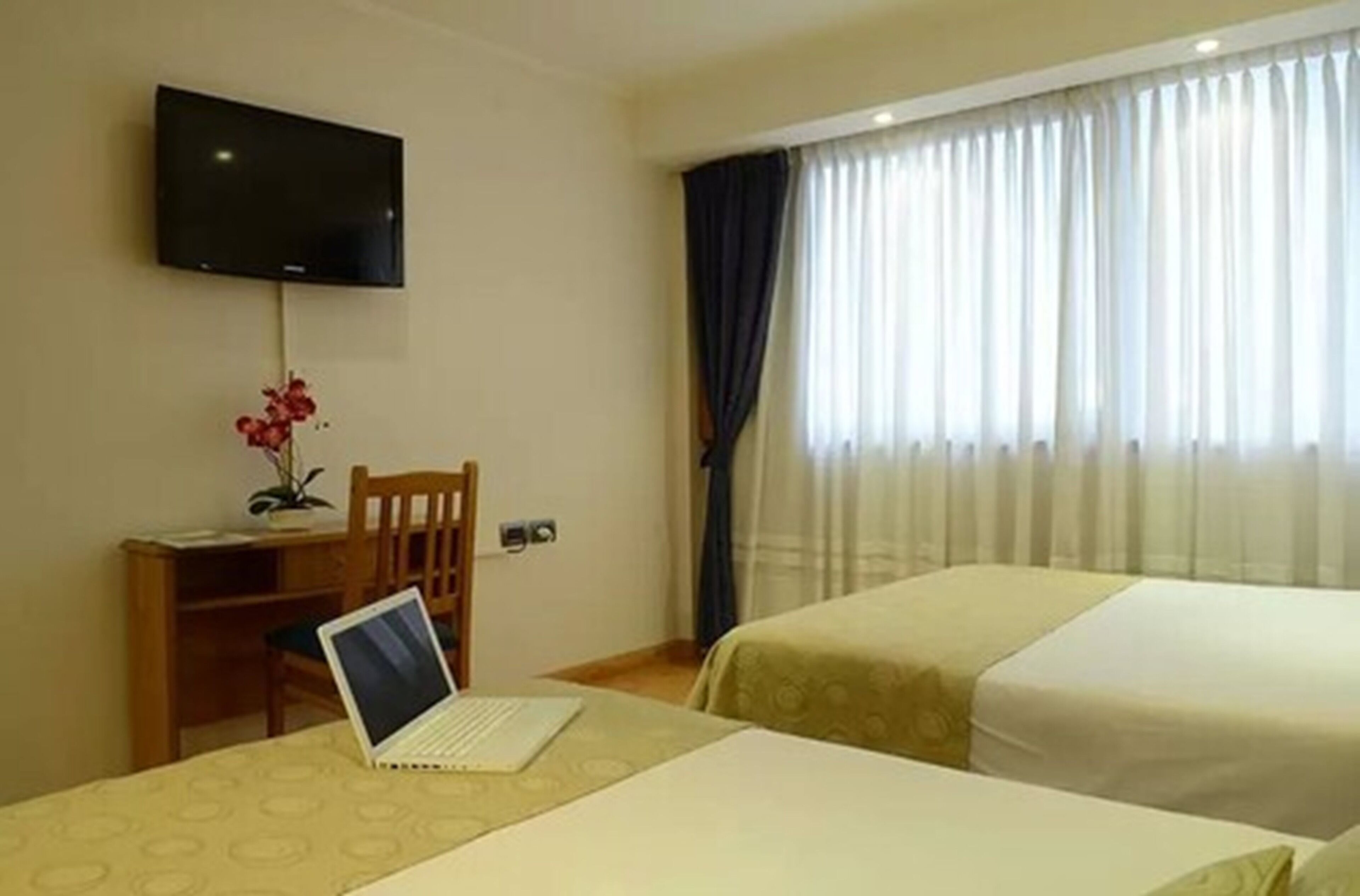 1 bedroom, premium bedding, down duvets, pillow-top beds