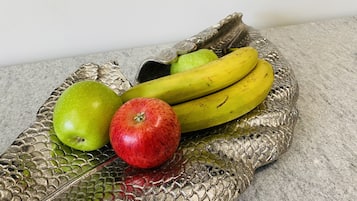 Executive Suite, Ensuite, Courtyard View | Miscellaneous