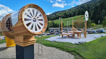 Área de juegos infantiles al aire libre