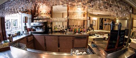 Bar (en la propiedad)